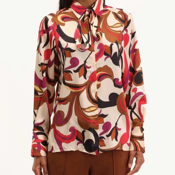 Industry Retro StyleButton Down Shirt with Tie Neck Petite Small - Picture 4 of 6